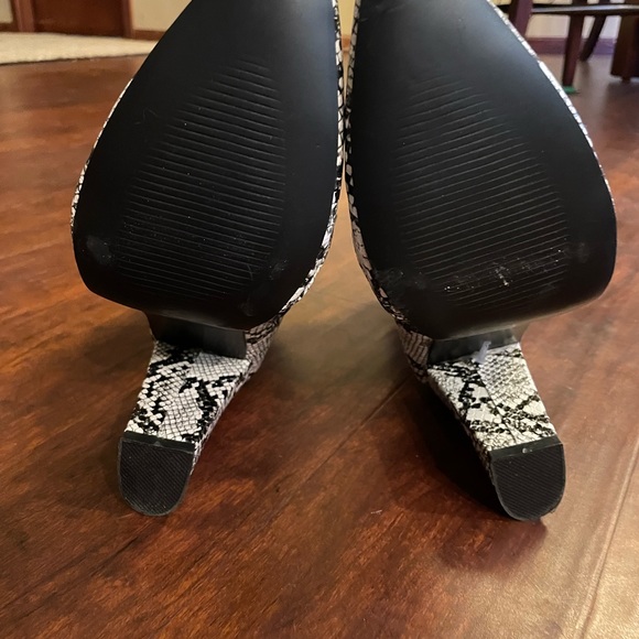 Faux Snake Skin Booties - Picture 4 of 4